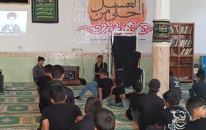 برنامه احلی من العسل بستری برای هدایت دانش آموزان در مسیر امام حسین (ع) است
