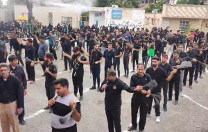 زنجیر زنی روز عاشورا در شهرستان فاریاب